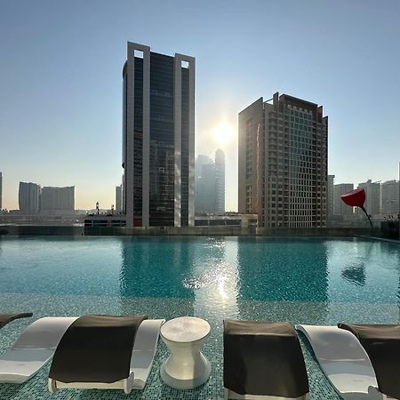 Sky High Comfort 1Br Plus Study With City And Canal Views Apartment Dubai Exterior photo